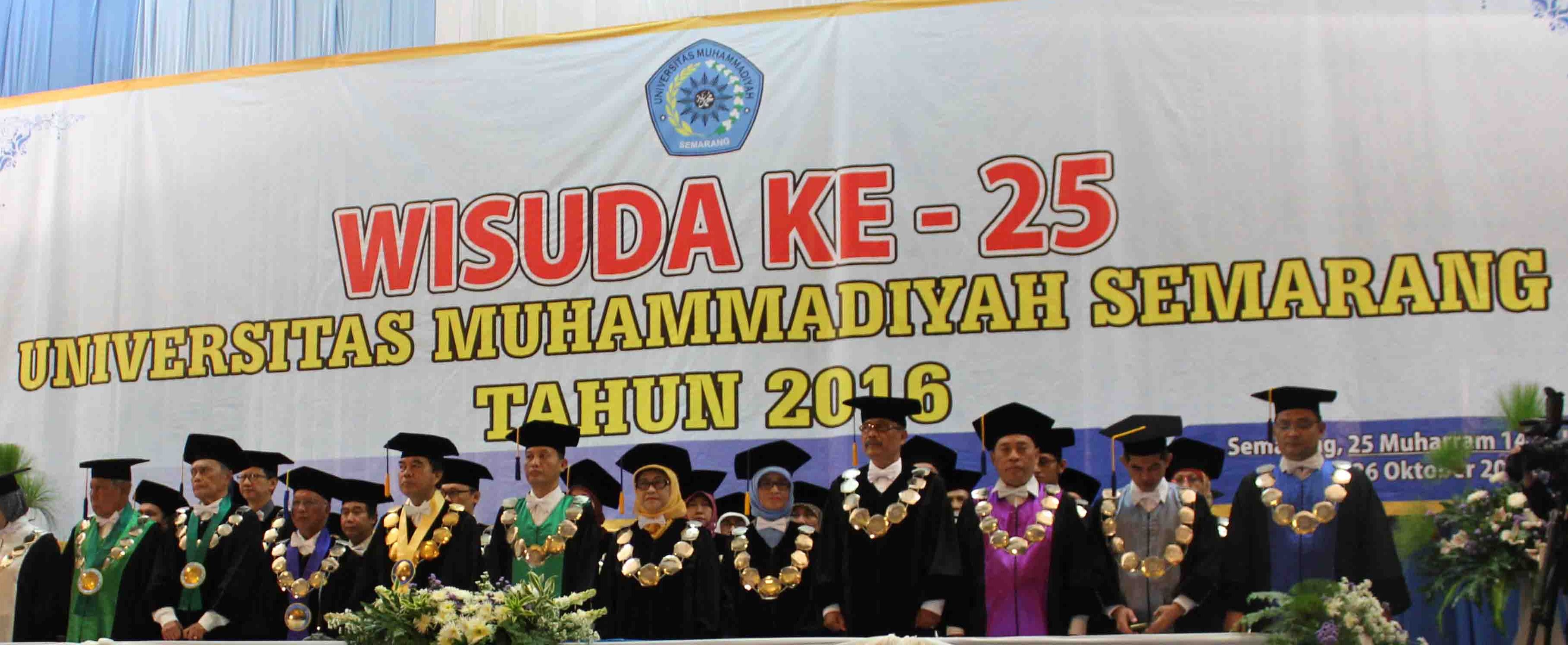 You are currently viewing Wisuda Unimus ke-25 Tahun 2016