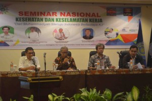 Read more about the article Seminar Nasional K3