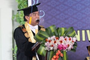 Read more about the article Wisuda Unimus ke-30 Melepas 597 Lulusan