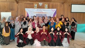Read more about the article Sekolah Perempuan Plus PPK ORMAWA IMM Ahmad Dahlan FTIK Universitas Muhammadiyah Semarang 2025 Dorong Ibu-Ibu Desa Kandangrejo Manfaatkan Potensi Bawang Merah untuk Usaha