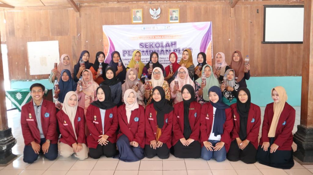 Makin Lengkap, Sekolah Perempuan Plus 2025 Bahas Pestisida dan Pengurusan NIB