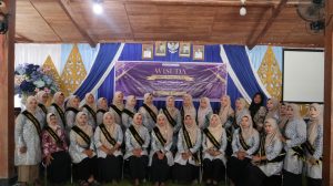 Read more about the article Wisuda Sekolah Perempuan Plus 2025: 48 Perempuan Desa Kandangrejo Resmi Lulus dan Siap Mandiri