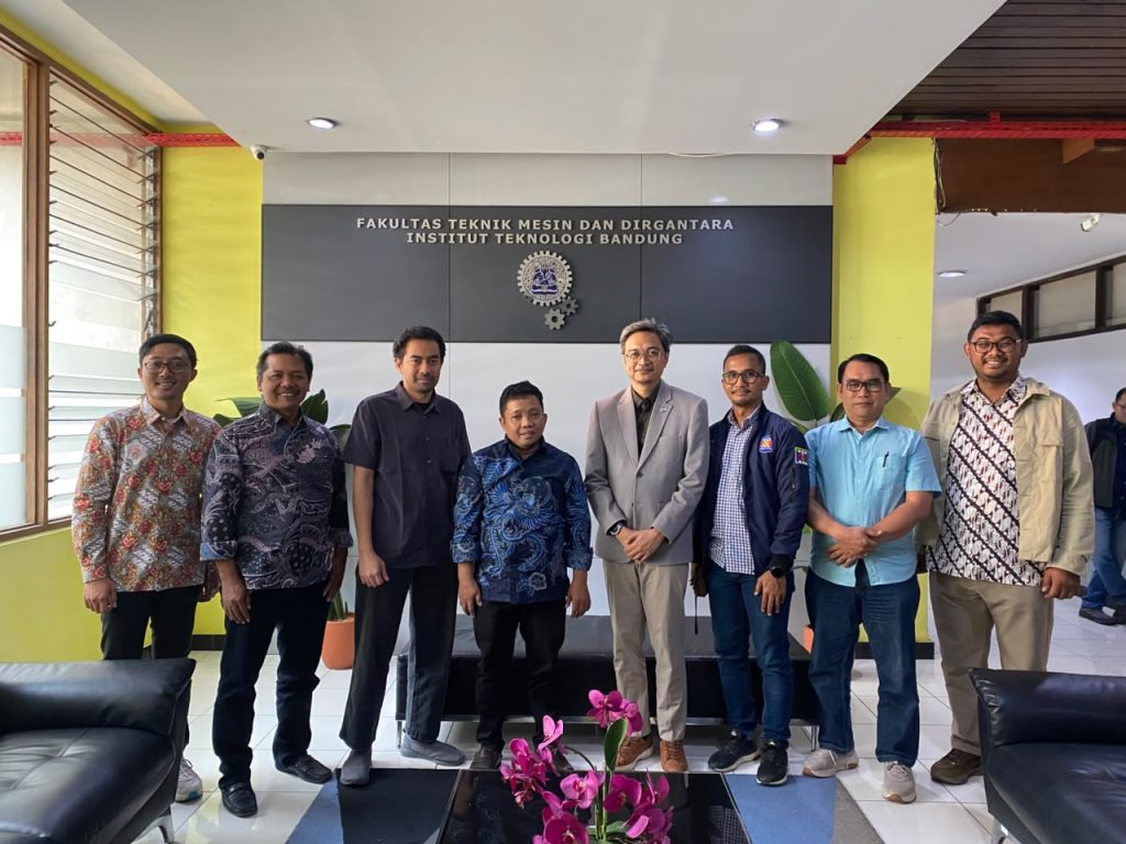Benchmarking Tata Kelola Fakultas dan Kurikulum OBE Antara Fakultas Teknik UNIMUS Dengan Fakultas Teknik Mesin dan Dirgantara ITB